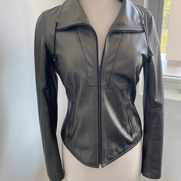 EUC Elie Tahari metallic silver grey leather jacket with silky black lining XS - Picture 3 of 13